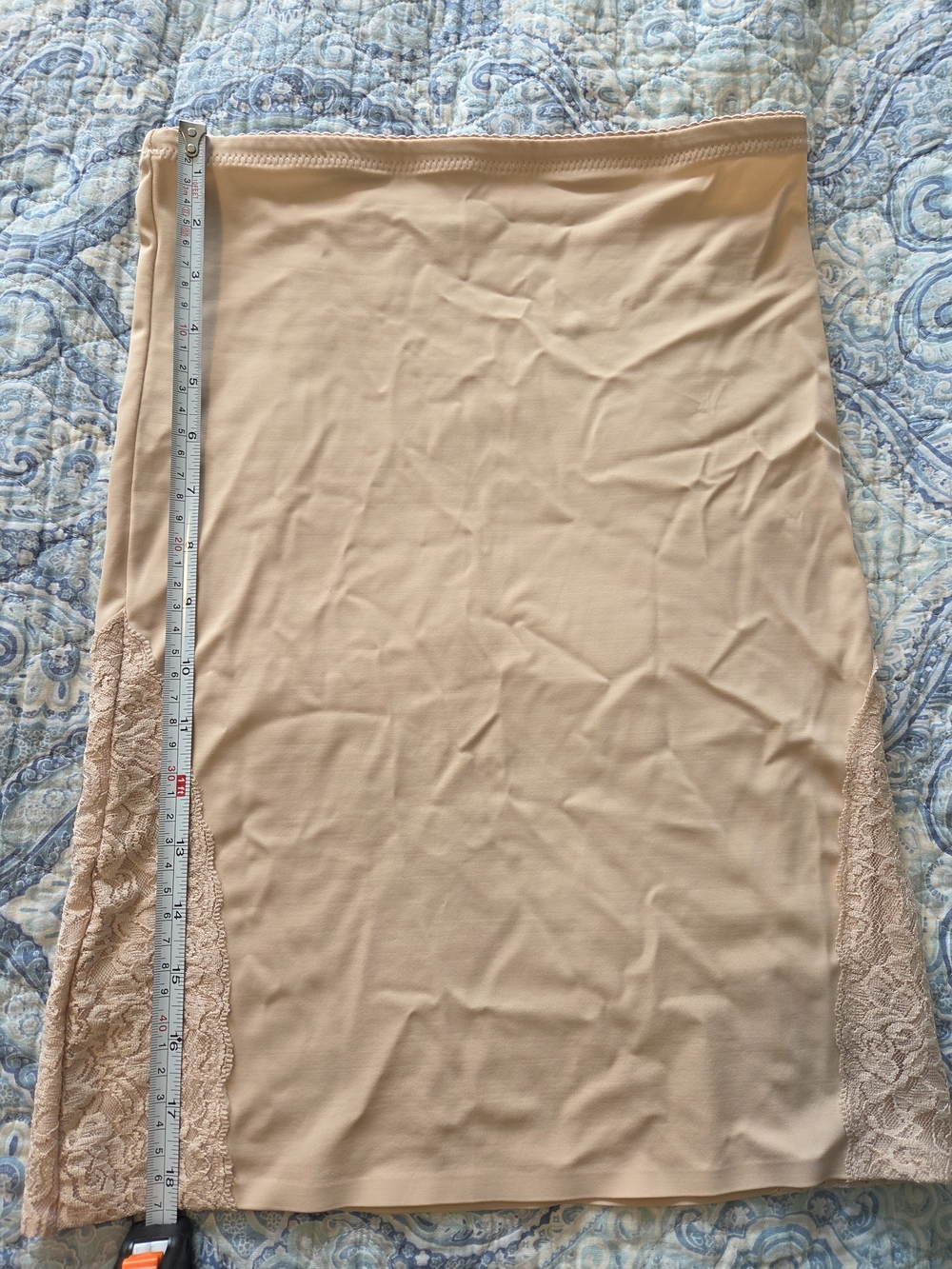 IZOD Tan Beige Nylon Spandex Tummy Control Half Slip Lace Accent Size Medium - Picture 2 of 5